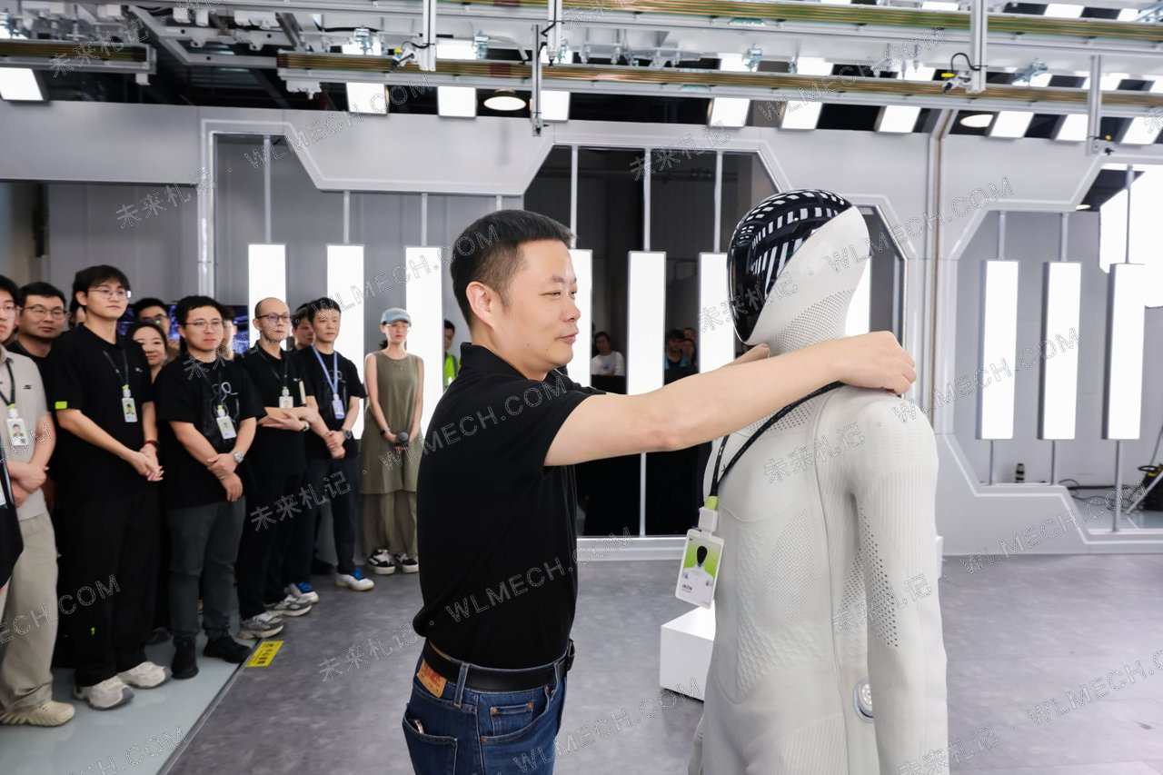 小鹏计划2030年一年卖100万台机器人，这个目标要怎么实现？配图 7